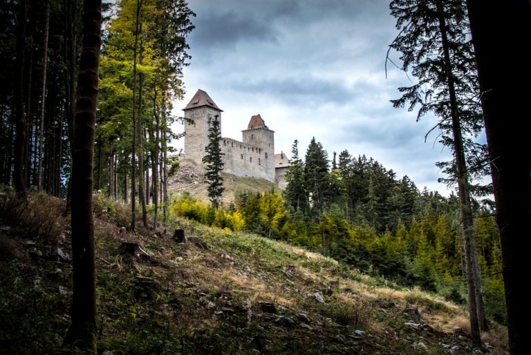 Sezóna na našich hradech a zámcích