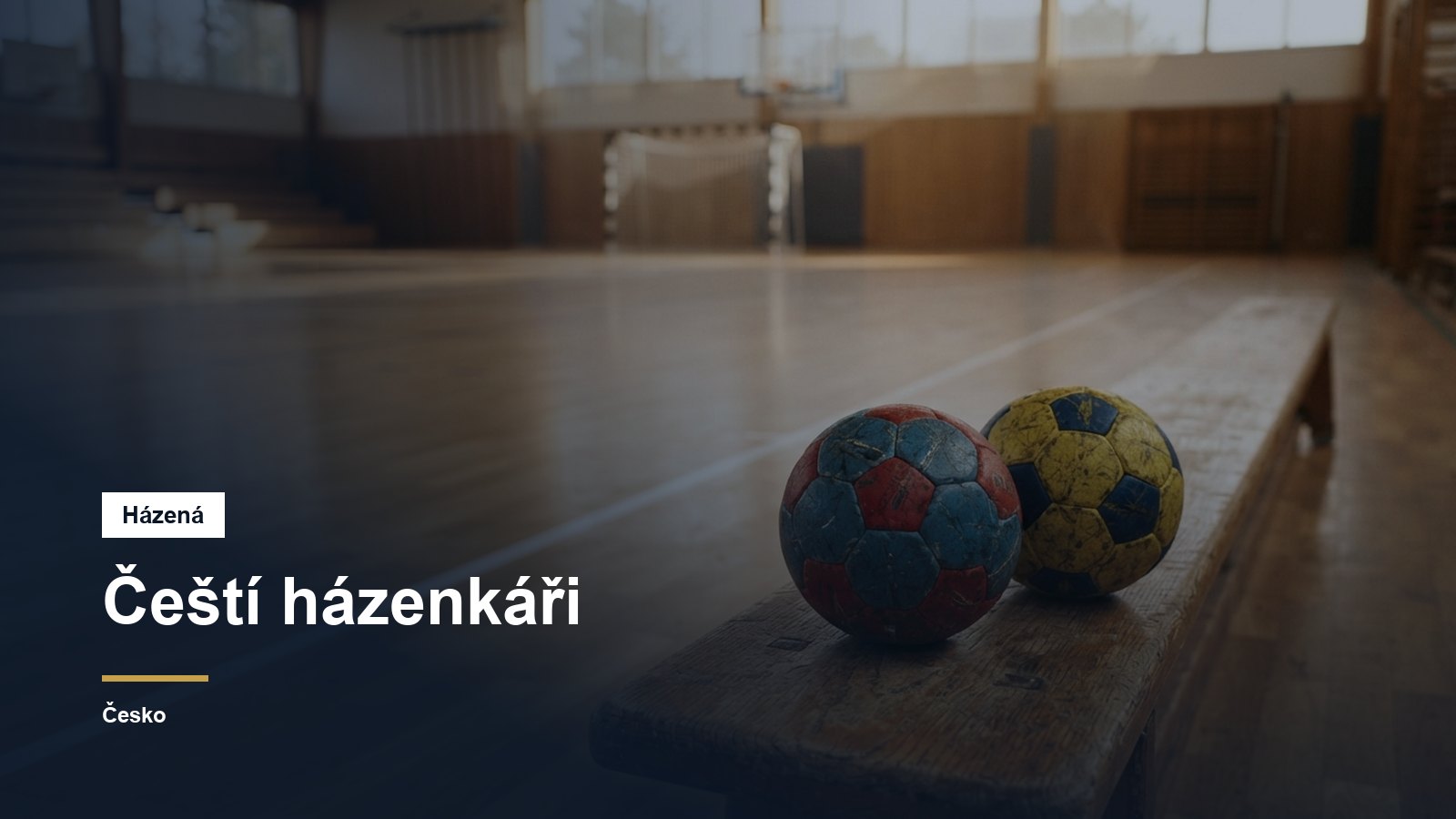 Házenkářské míče na lavičce u hřiště