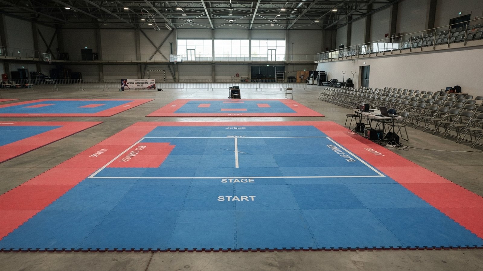 Hala s tatami pro kickboxerské soutěže